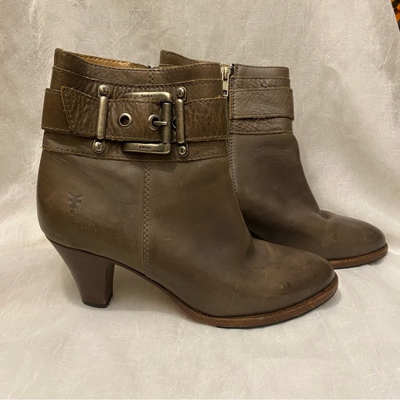 Frye Tina Shootie Leather Chunky Buckle Ankle Boots - Picture 7 of 8